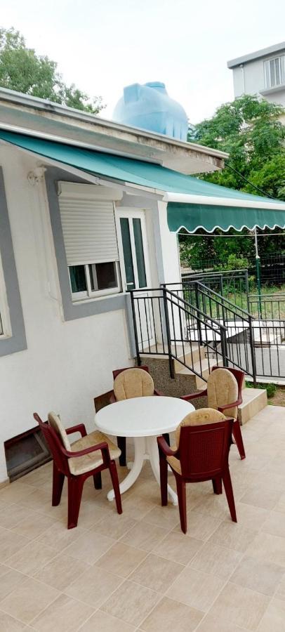 Apartments Radulovic ストモレ エクステリア 写真