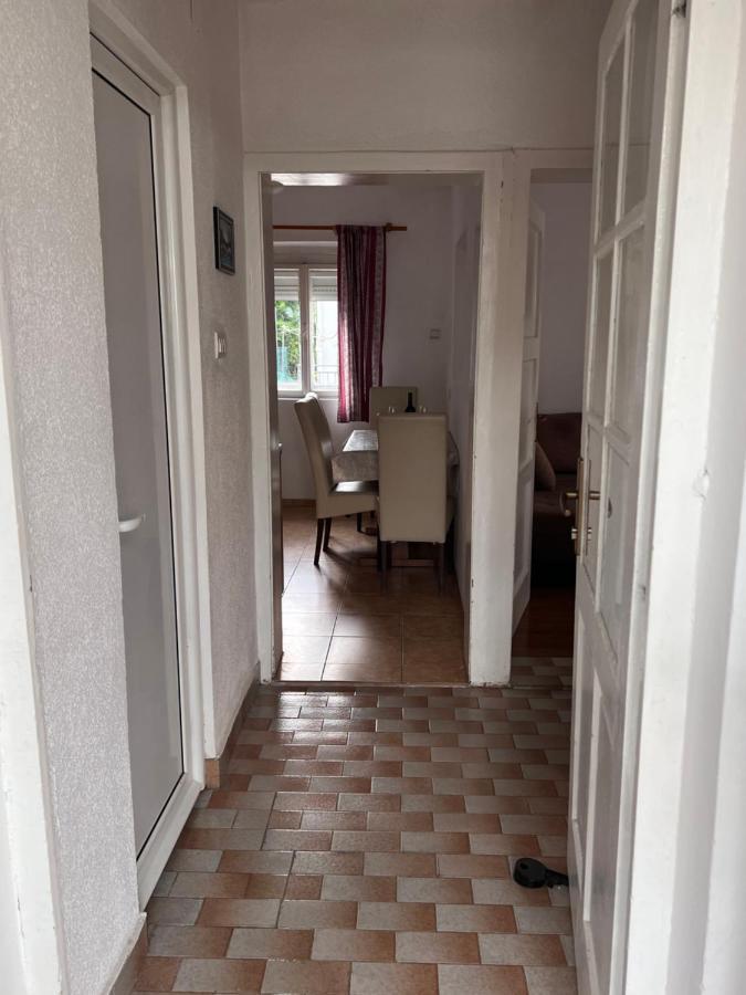Apartments Radulovic ストモレ エクステリア 写真