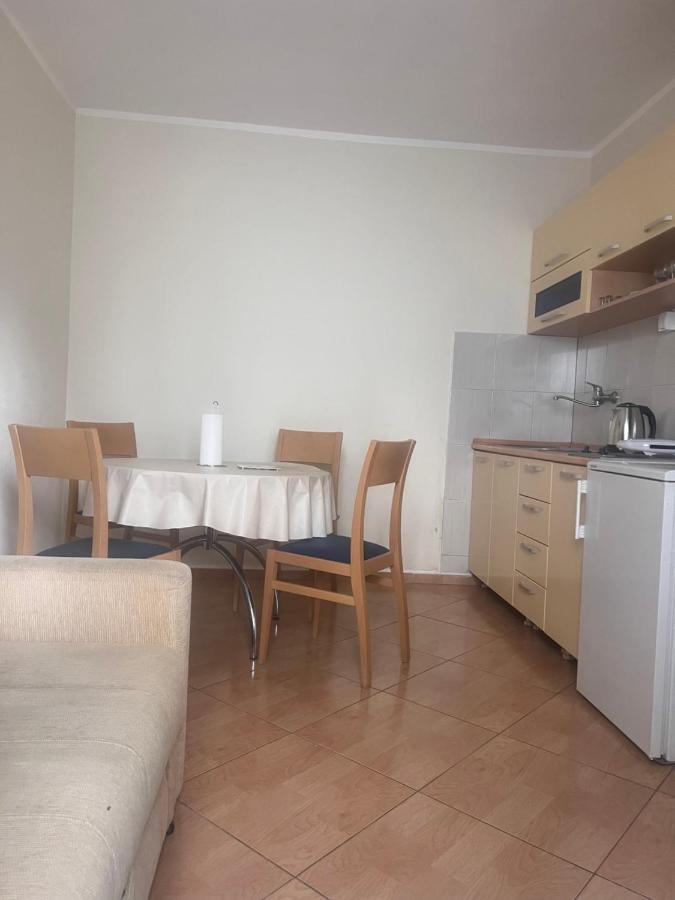 Apartments Radulovic ストモレ エクステリア 写真