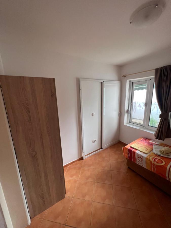 Apartments Radulovic ストモレ エクステリア 写真
