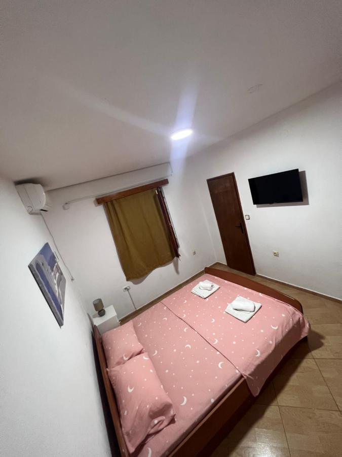 Apartments Radulovic ストモレ エクステリア 写真