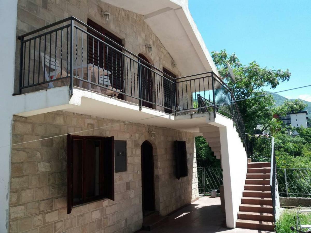 Apartments Radulovic ストモレ エクステリア 写真